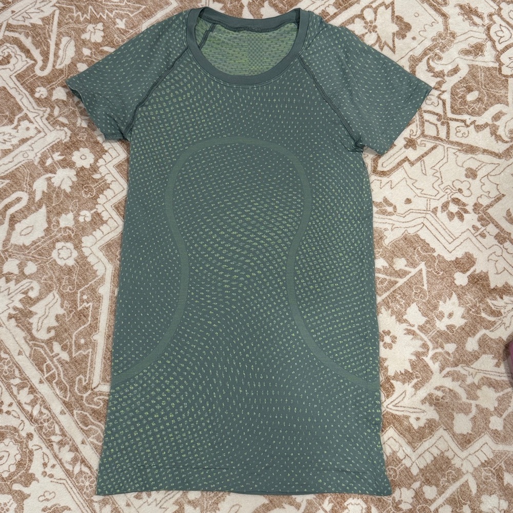 Lululemon Swiftly Tech Short Sleeve Shirt 2.0